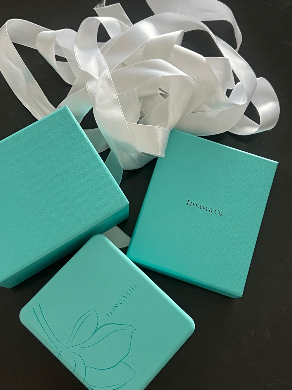Tiffany & Co. Blue Jewelry Earring Box - Picture 6 of 6